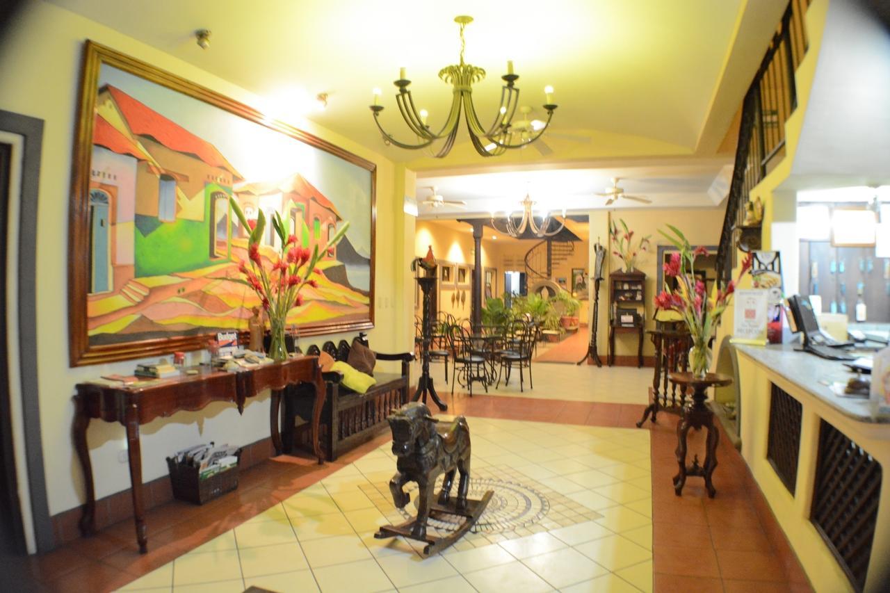 Hotel Los Balcones De Chinandega Exterior photo